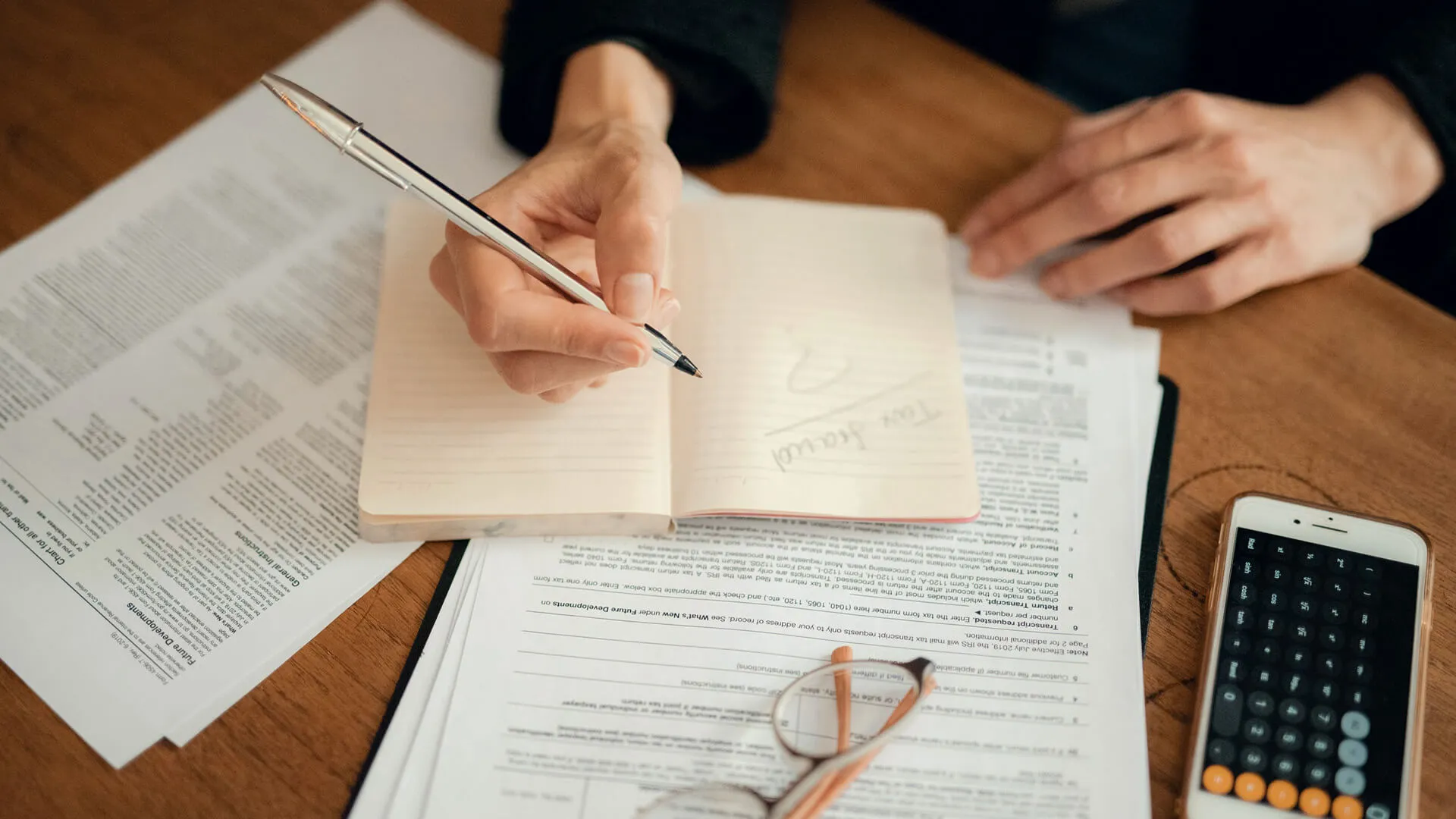 Aprovecha las Deducciones Personales y Reduce tus Impuestos este 2026